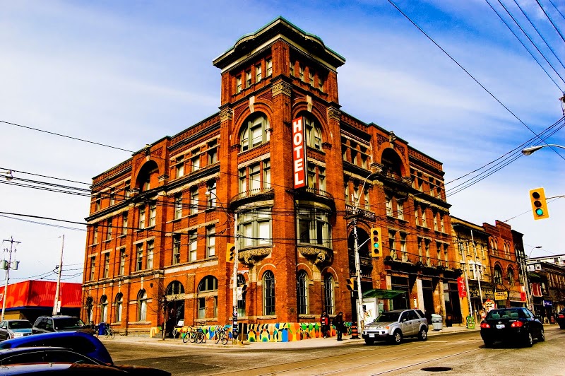 Hotel Barry