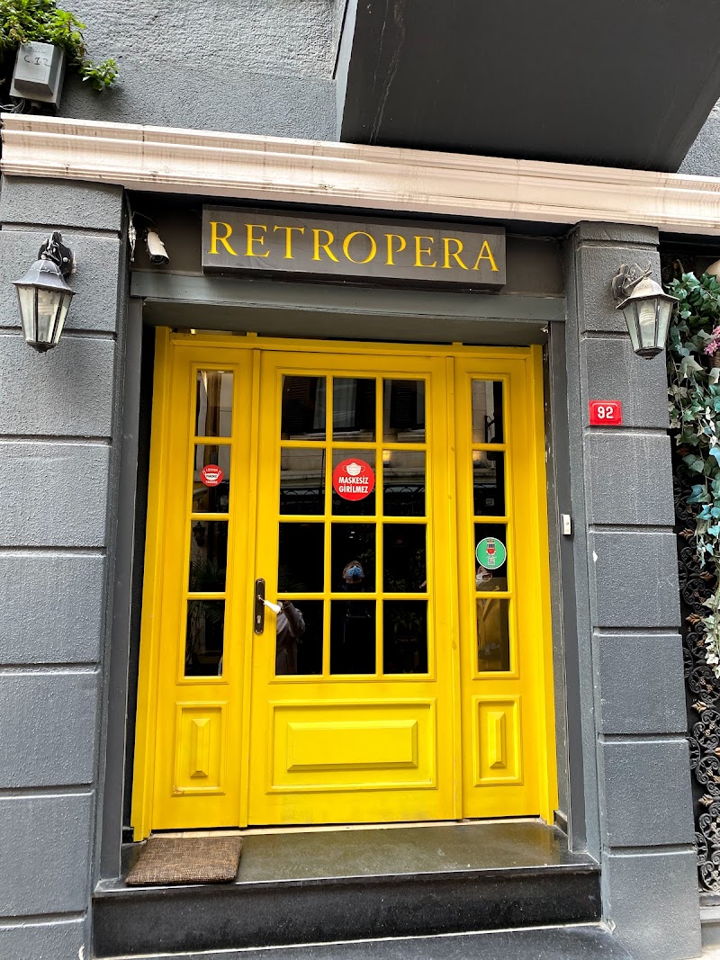 Studio 62 Art Bar