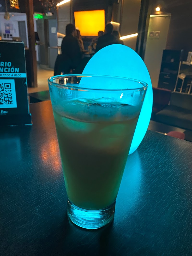 Blue Moon Restaurant & Bar